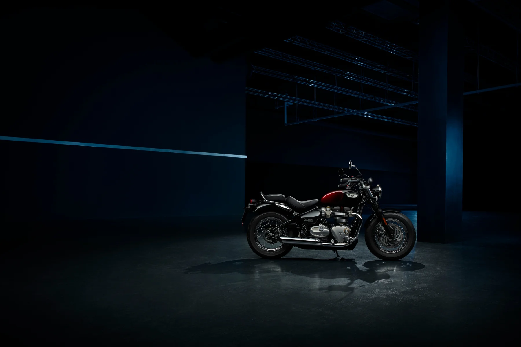 Speedmaster_Red_StealthEdition_MY24_0011_TR