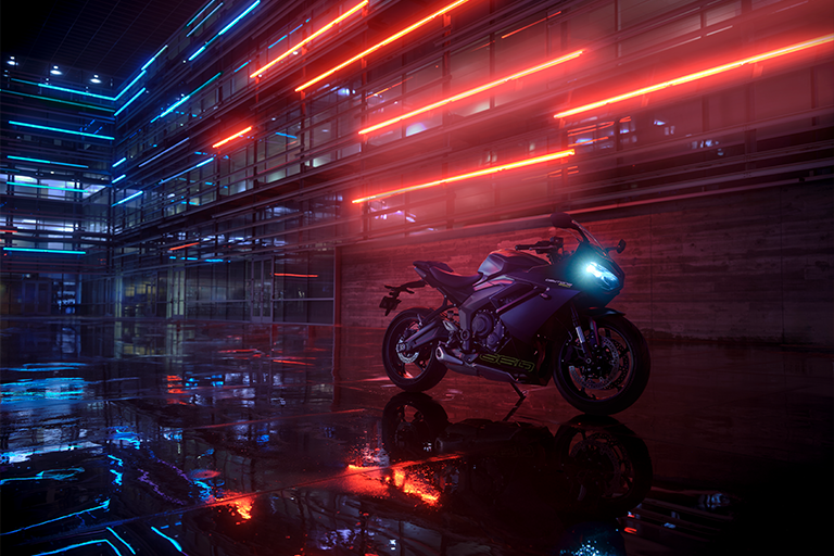 Triumph-Daytona-660-Blog-Gorsel0 (4)