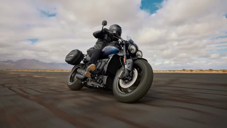 2024 Triumph Rocket 3 Storm GT - R Blog Galeri Gorselleri (1)