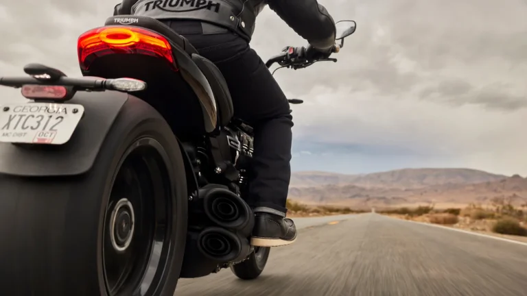 2024 Triumph Rocket 3 Storm GT - R Blog Galeri Gorselleri (5)