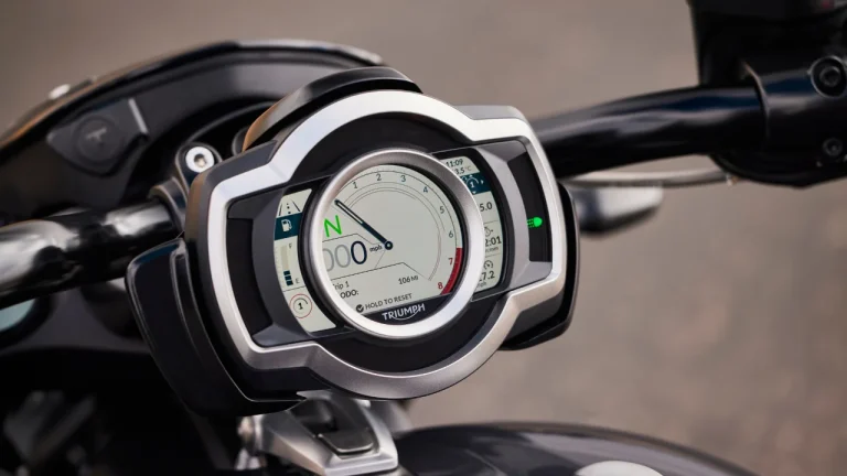 2024 Triumph Rocket 3 Storm GT - R Blog Galeri Gorselleri (6)