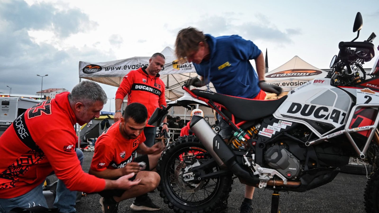 transanatolia-2024-rallisinin-ucuncu-gunu-basariyla-tamamlandi-blog-gorseli (3)