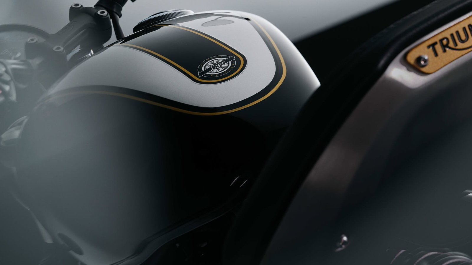 Bonneville-Bobber-Icon-Edition-detay-2