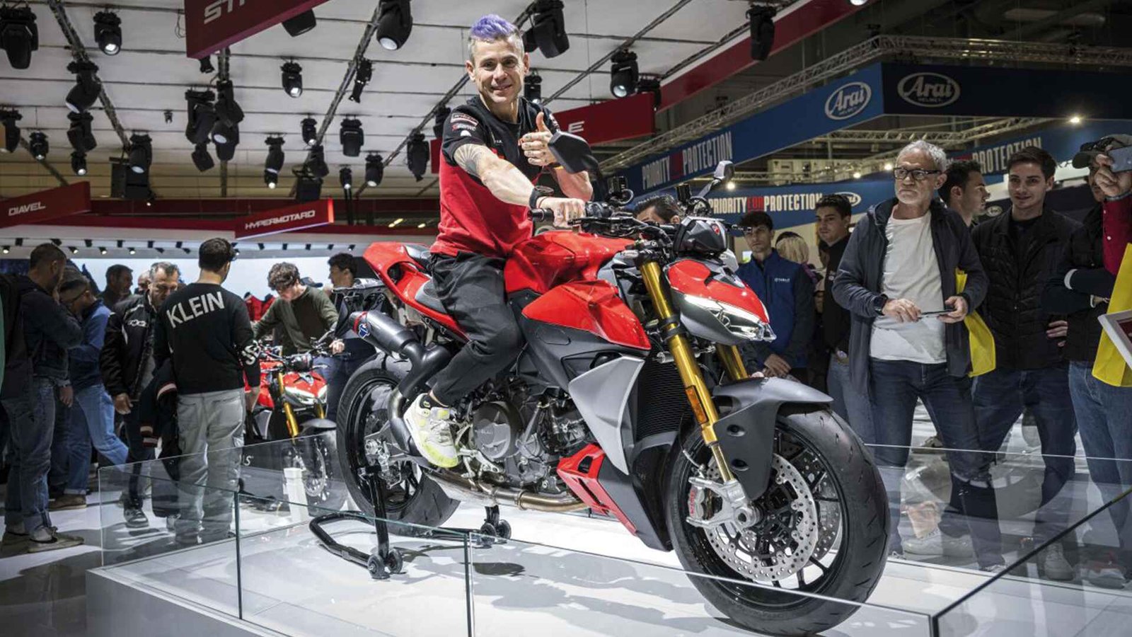 eicma-2024te-ducati-yildiz-gibi-parladi-blog-gorseli-2