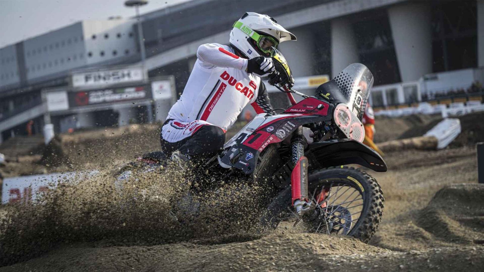 eicma-2024te-ducati-yildiz-gibi-parladi-blog-gorseli4